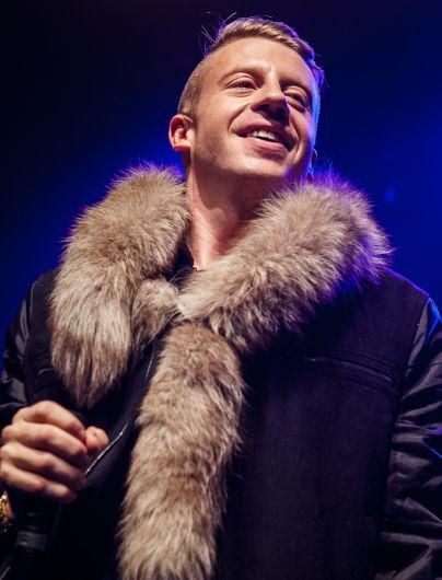 Can’t Hold Us (feat. Ray Dalton)
    
    
    
    
    
        
        
            Macklemore & Ryan Lewis