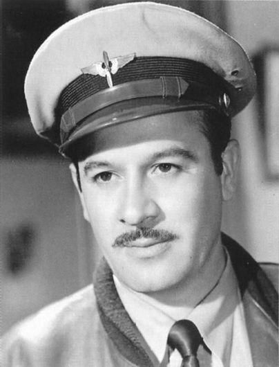 Cien Años
    
    
    
    
    
        
        
            Pedro Infante