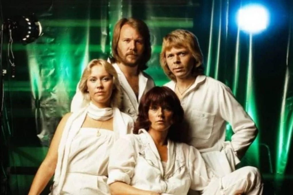 Chiquitita (Spanish Version)
    
    
    
    
    
        
        
            ABBA