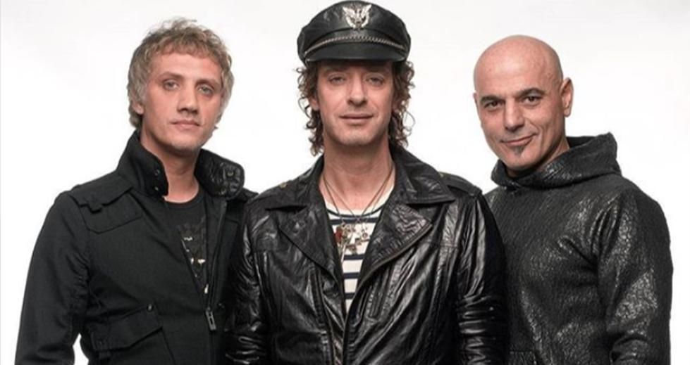 De Música Ligera
    
    
    
    
    
        
        
            Soda Stereo