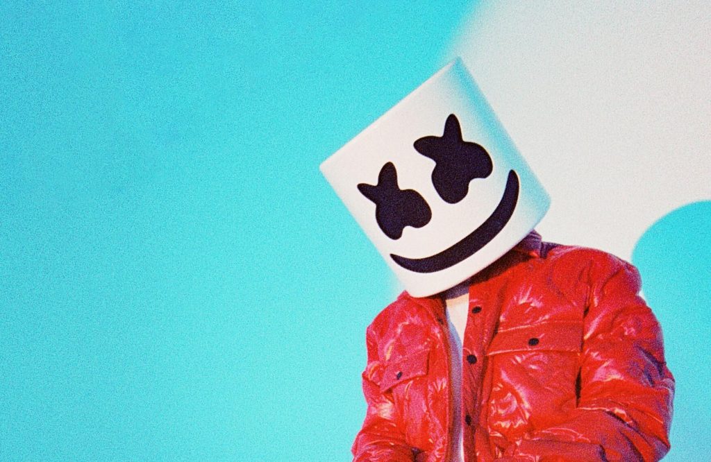 Happier (feat. Bastille)
    
    
    
    
    
        
        
            Marshmello