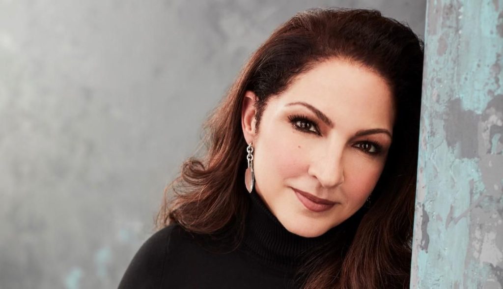 Hoy
    
    
    
    
    
        
        
            Gloria Estefan