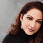 Hoy
    
    
    
    
    
        
        
            Gloria Estefan