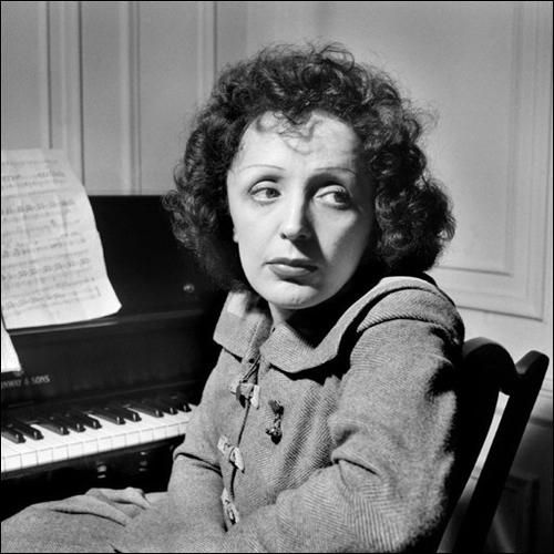 La Vie En Rose
    
    
    
    
    
        
        
            Édith Piaf