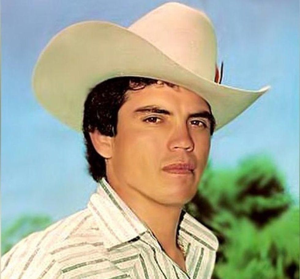 Nieves de Enero
    
    
    
    
    
        
        
            Chalino Sánchez