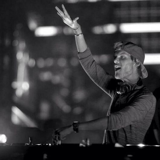 The Nights
    
    
    
    
    
        
        
            Avicii